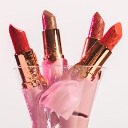 MIA MAKEUP - WET FLOW RICH & SHINE LIPSTICK