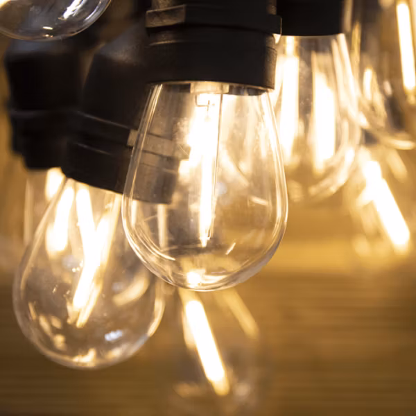 Guirlande lumineuse solaire pour extérieur - 10 mètres avec 10 lampes suspendues - Panneau solaire de 3W