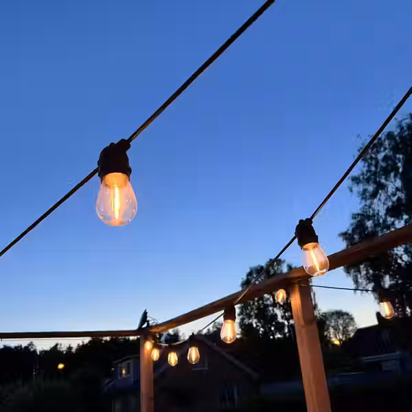 BrizLabs Solar Lichterkette Außen – 22 M, 200 LED, Kaltweiß, Wasserdicht (IP44), 8 Leuchtmodi, Mit 1200 MAh