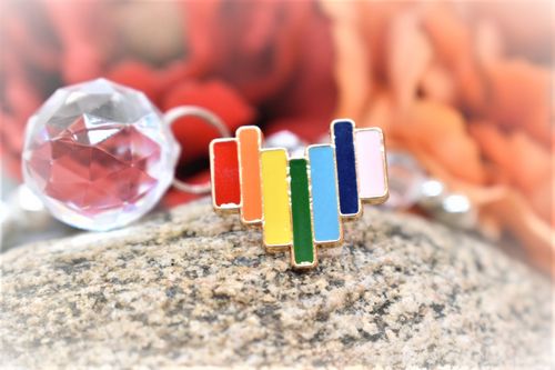 Pin hjärta stapel PRIDE