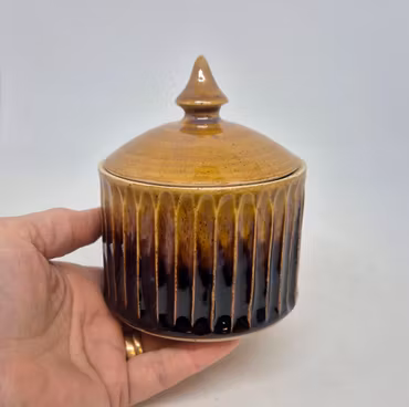 Skål med lock "guldbrun"