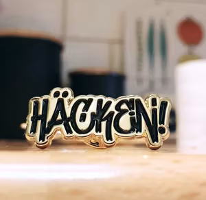 Pin: Häcken guldpin från EldoPyr