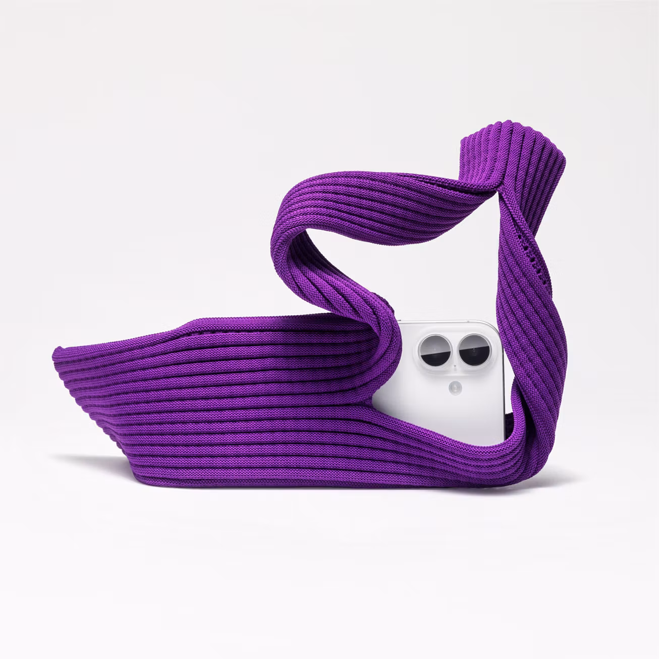 Purple - Phone Pocket • Bärficka