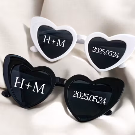 Hjärtglasögon med namn & datum