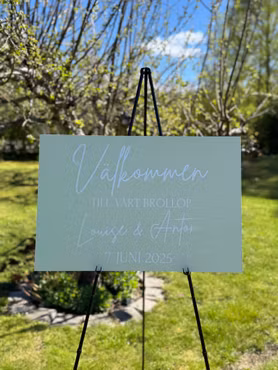 Välkomstskylt - Trä