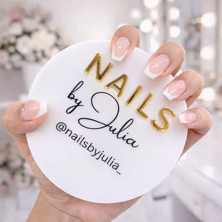 Nageldisk i Akryl – Sociala medier