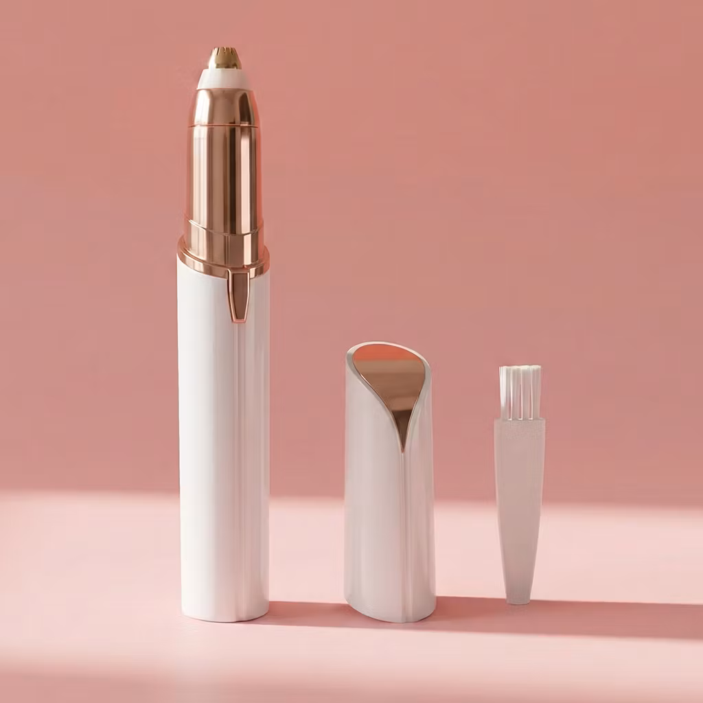 Tarkka kulmakarvatrimmeri