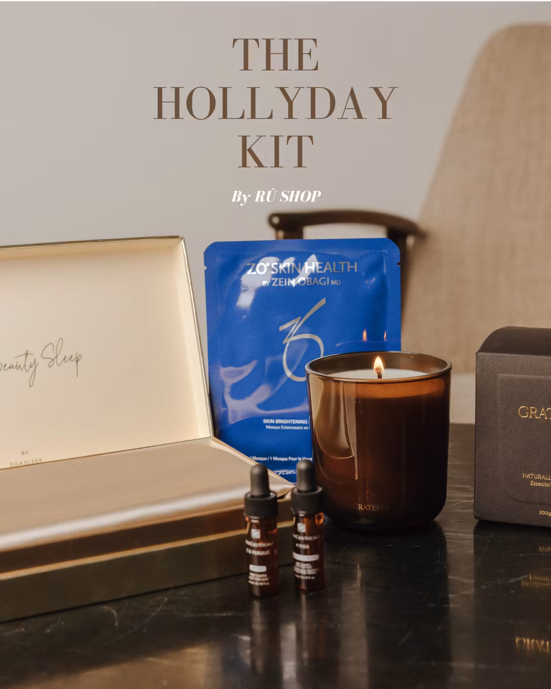 RÛ The Holliday Kit