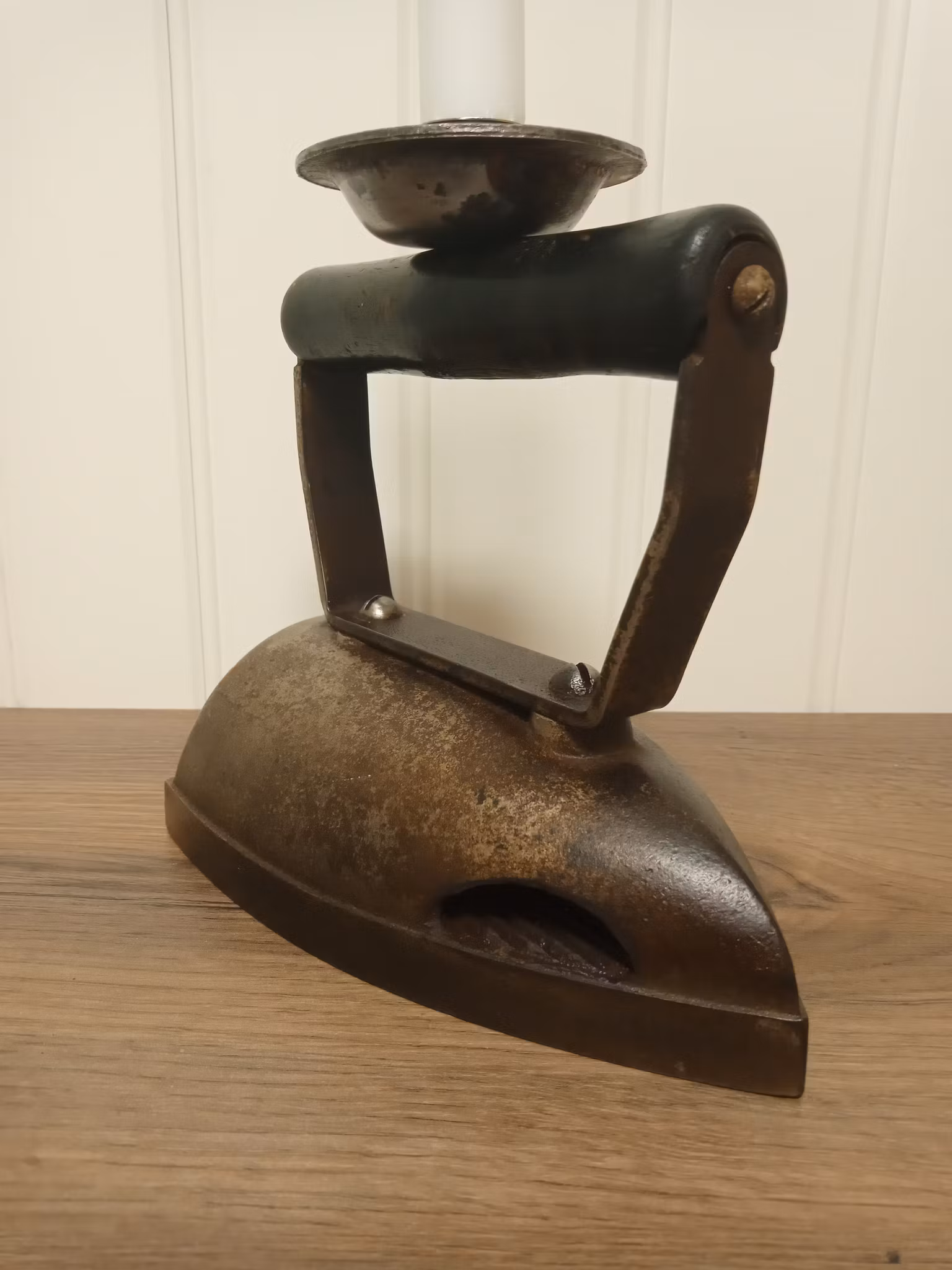 Ljusstake 'Strykjärn'