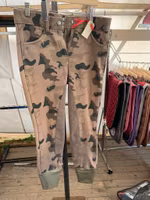 Crw helskodda ridbyxor,militärfärg,stl 40