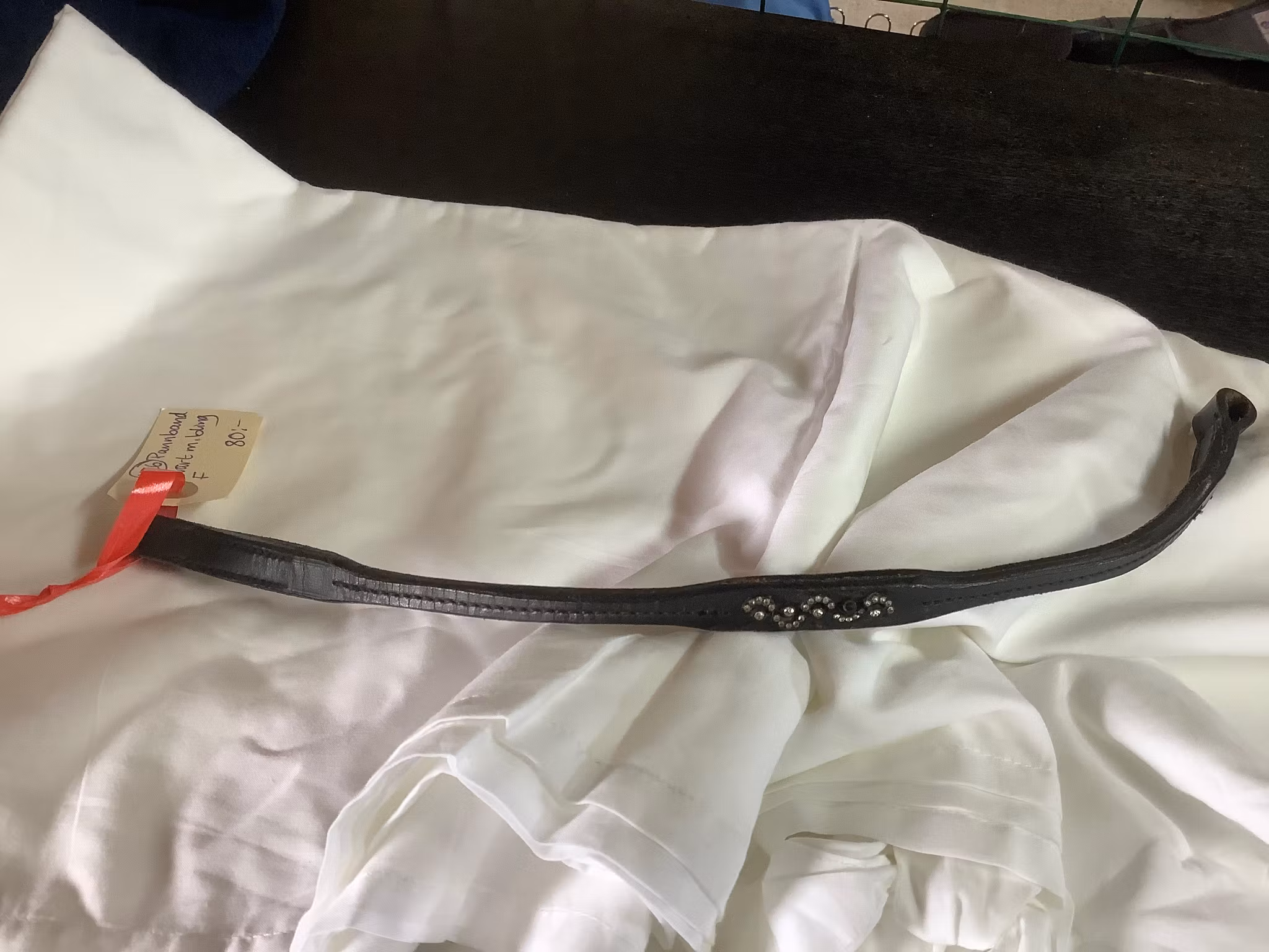 Pannband svart med bling,F