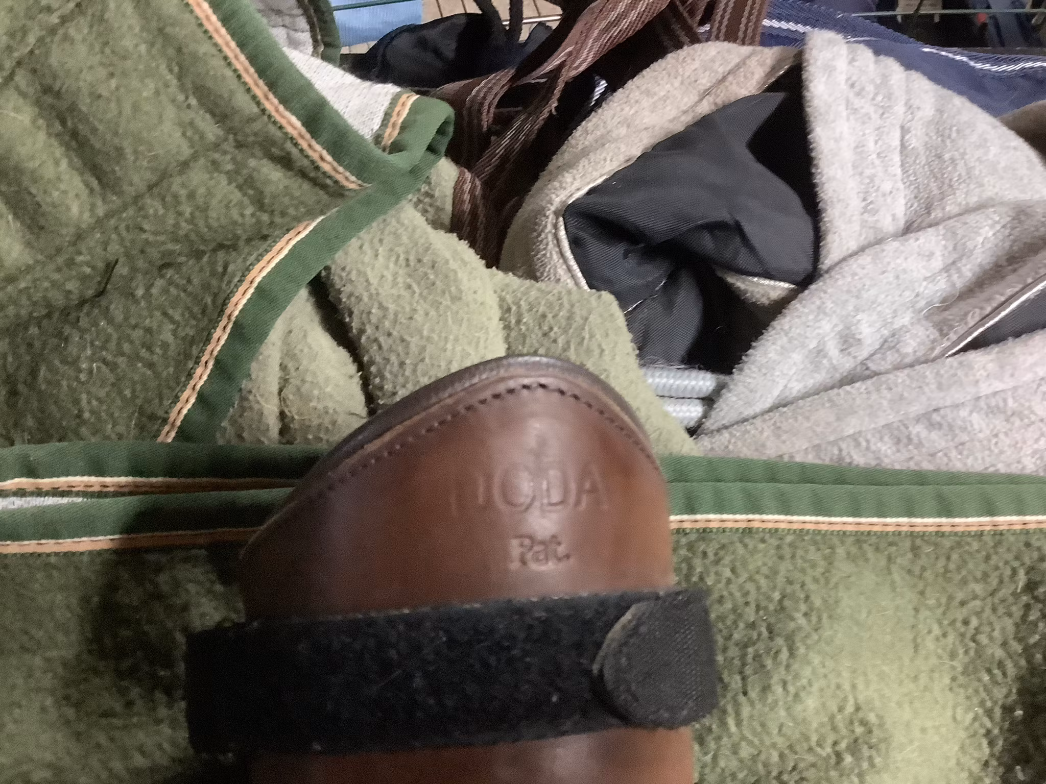 Doda benskydd,bruna,cob/f