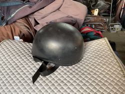 Hjälm stl 57