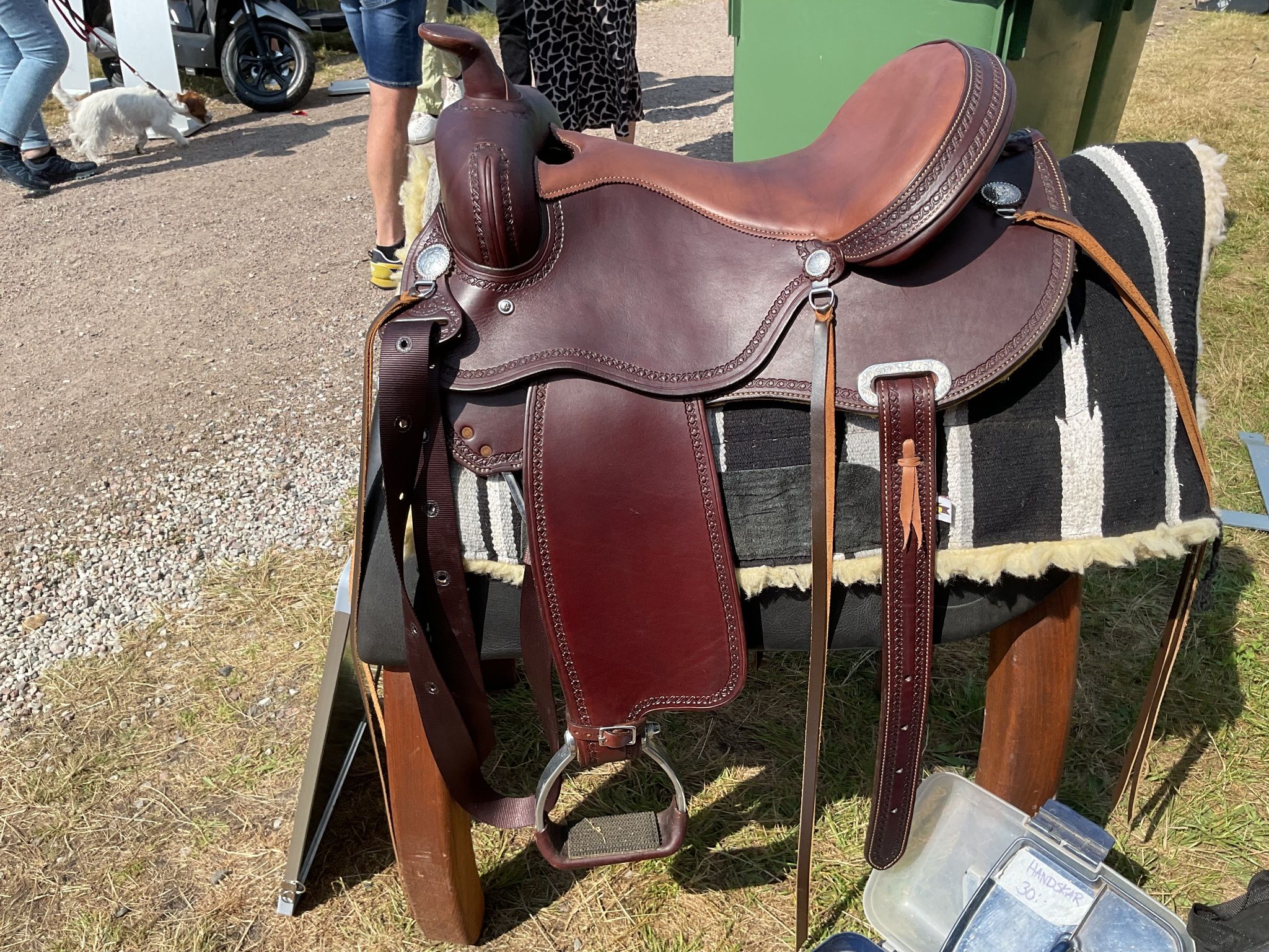 Pools westernsadel 17”, använd ca 5 ggr,brun