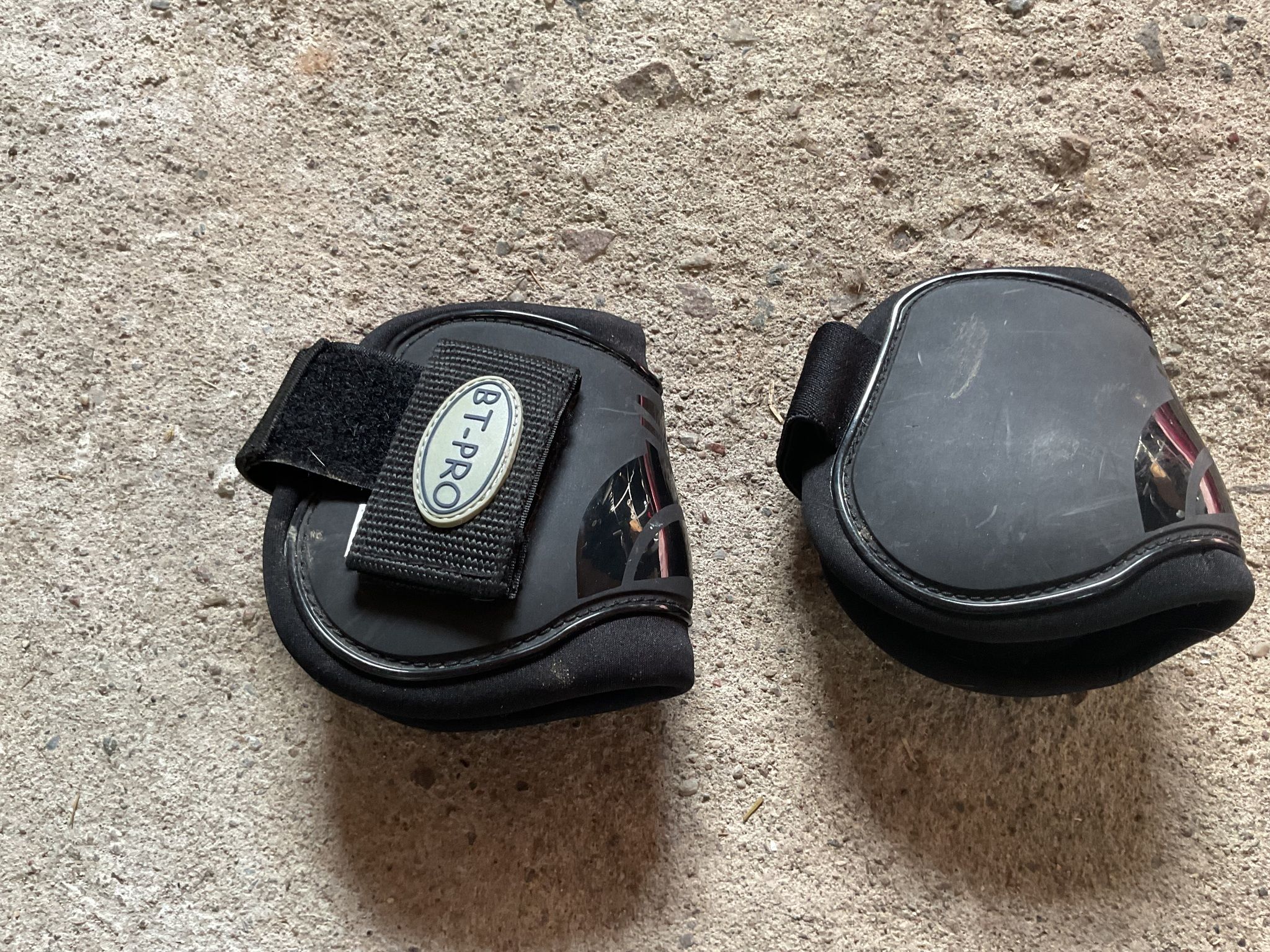 BT-pro,bakbensskydd,svarta,p