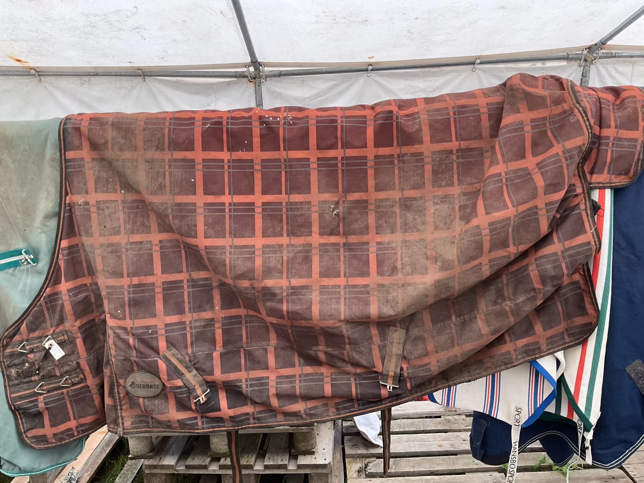 Utetäcke,145 cm,otvättat,ca 400 gr