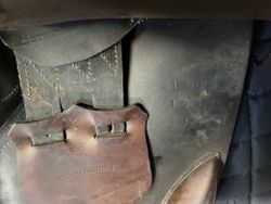 Colbert brothers hoppsadel, tvåfärgad brun, 17”, MW, inkl stigläder och stigbyglar
