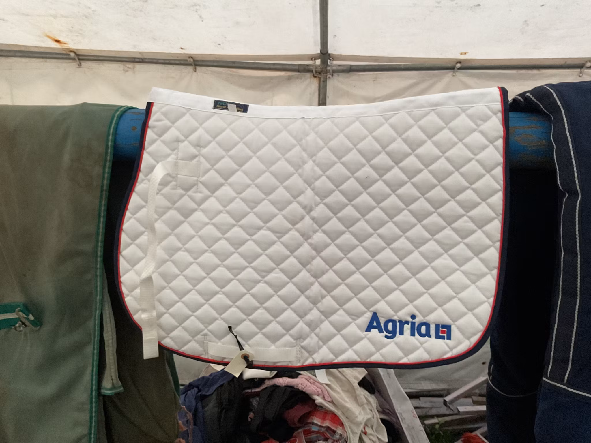 Nova AR schabrak, 17”, vitt