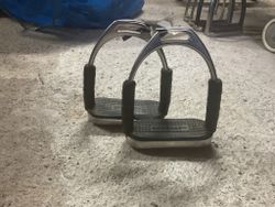 Sprenger stigbyglar 10 cm, plattorna sönder