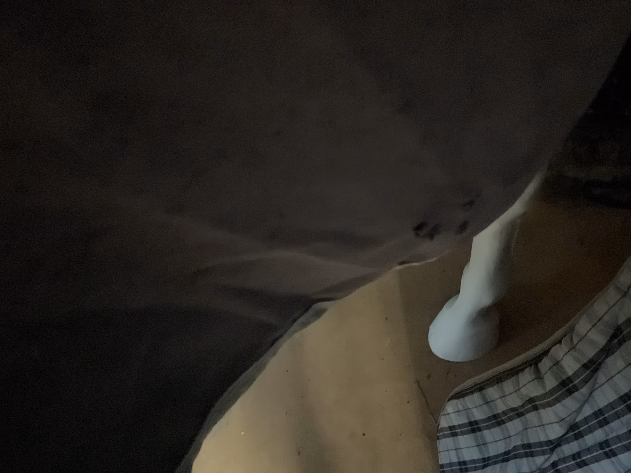 Amigo täcke, ca 200 gr, ngr revor insidan, ngt hål utsdan, 155 cm