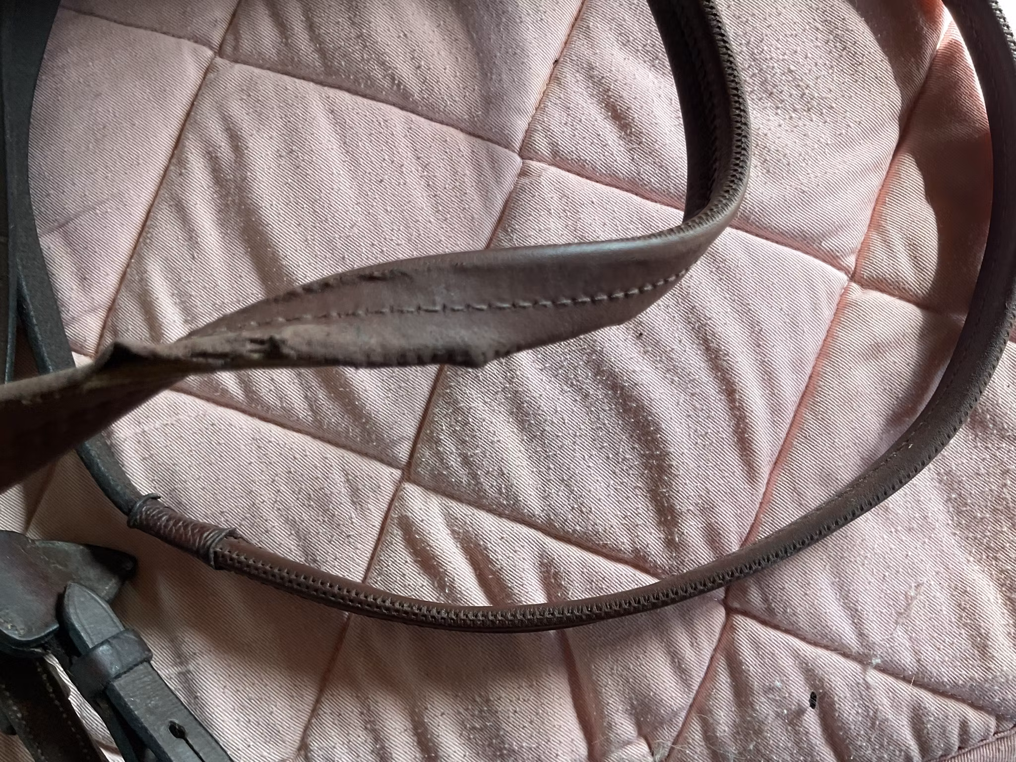 Gummityglar bruna, f, lite slitna