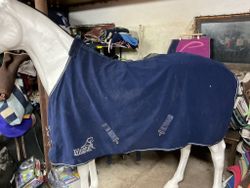 Masta fleecetäcke, blått, 140 cm