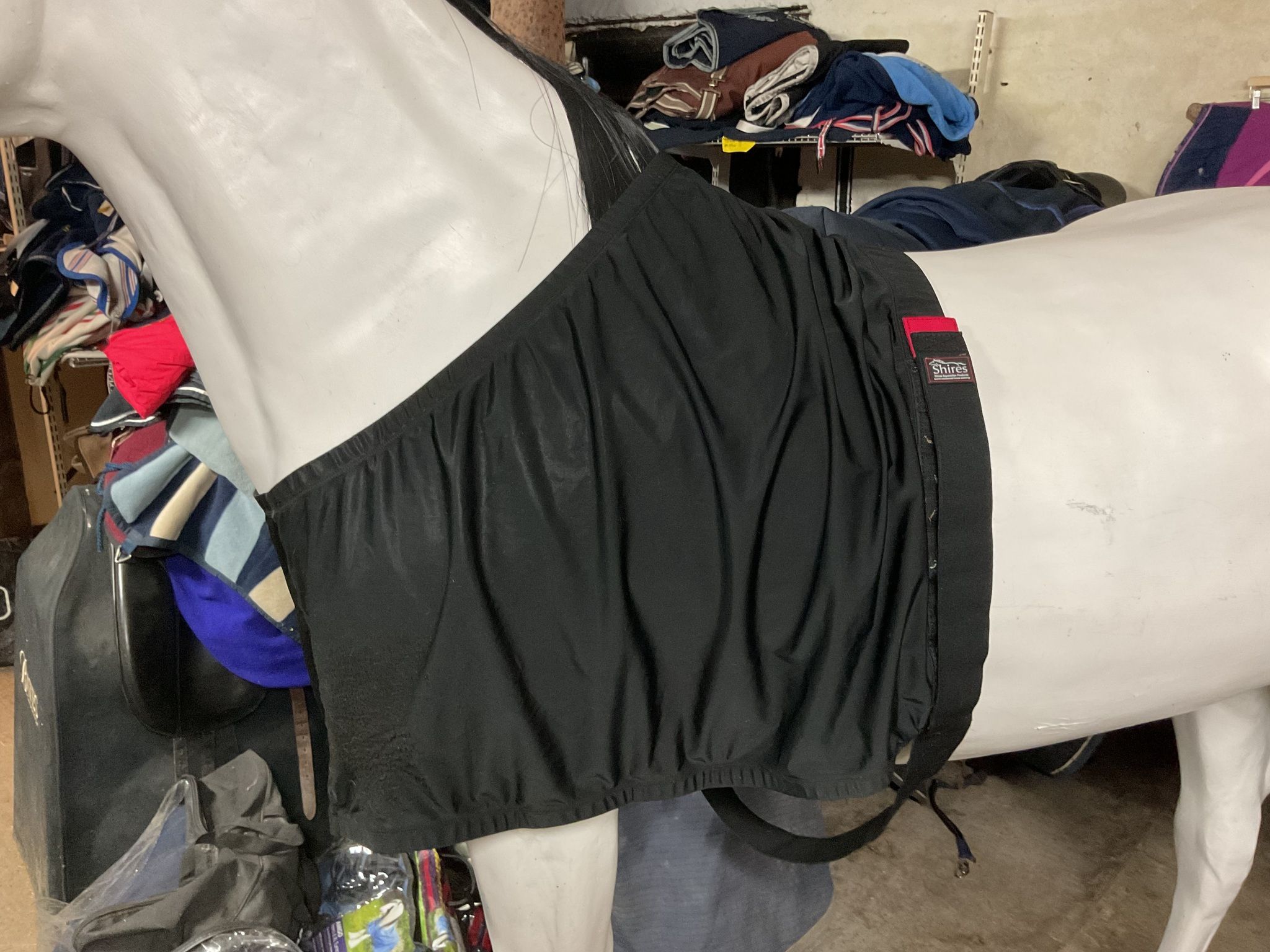Shires bogskydd, svart, f