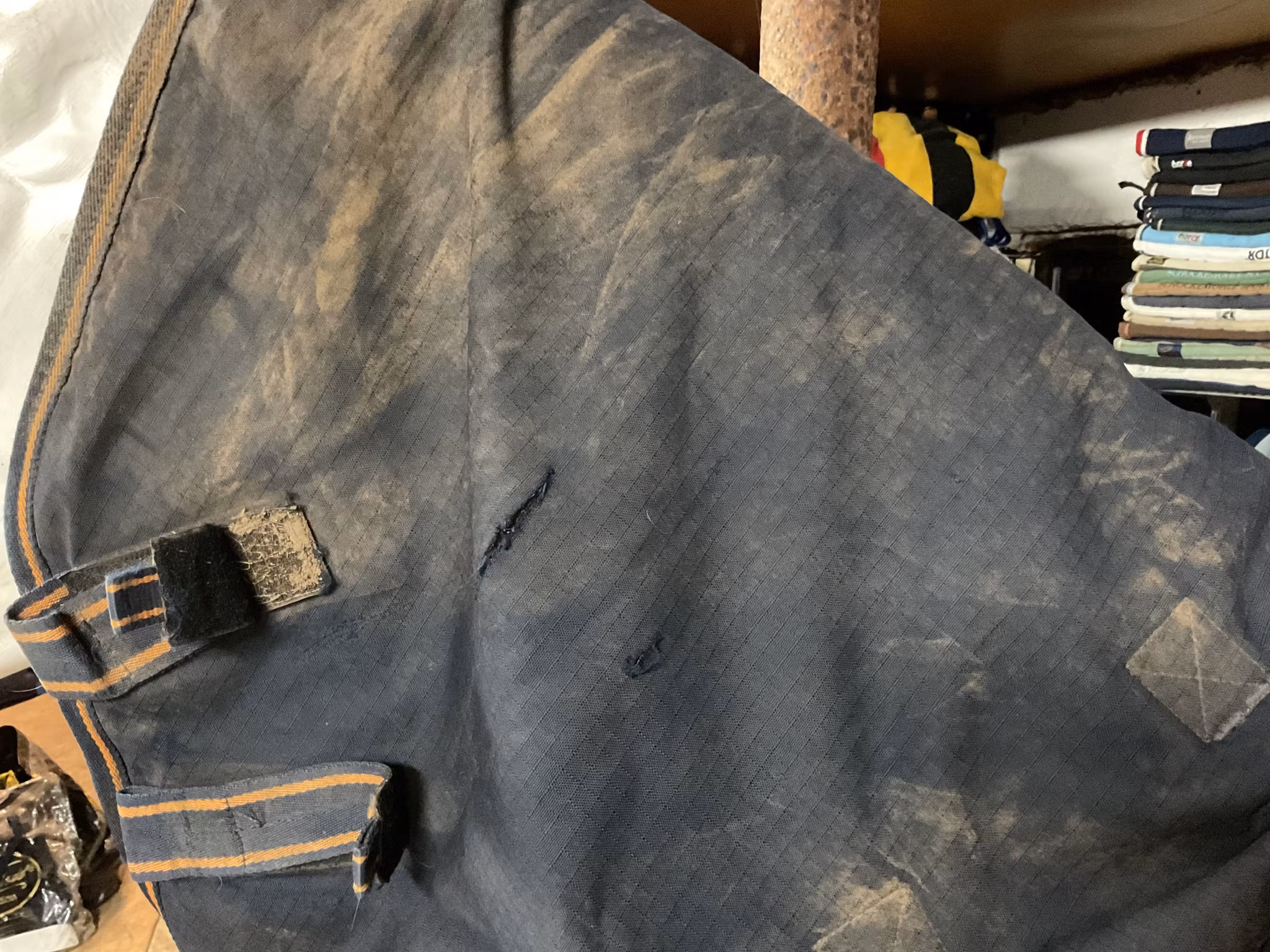 Fairfield täcke med lös hals, hål på halstäcket,ngt småhål på täcket, 100 gr, 115 cm