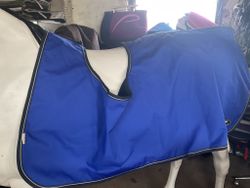 Shires skrittäcke,blått, 145 cm, nyskick
