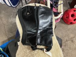 Mountain horse,shortchaps,svarta, stl junior s(8 år)
