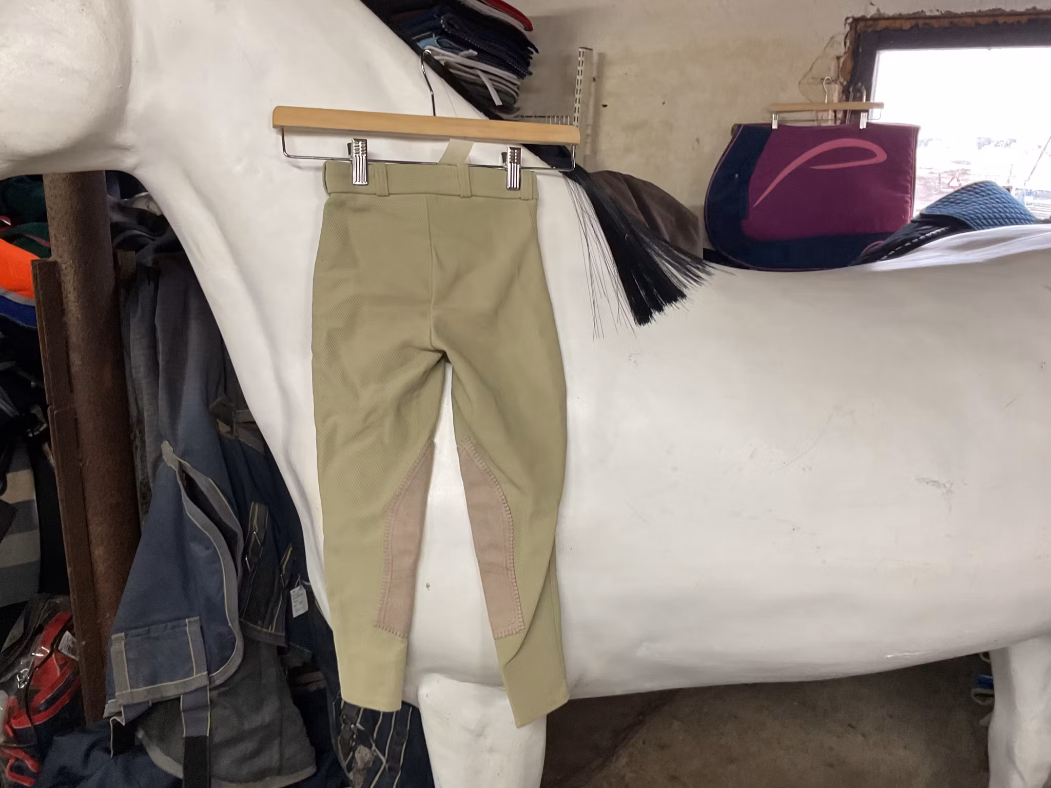 Horka ridbyxor,beige,knäskodda, stl 122