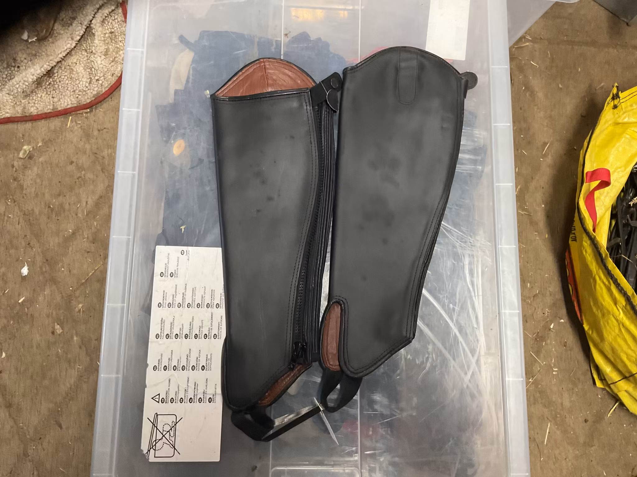 Shortchaps läder, svarta,nya, L long