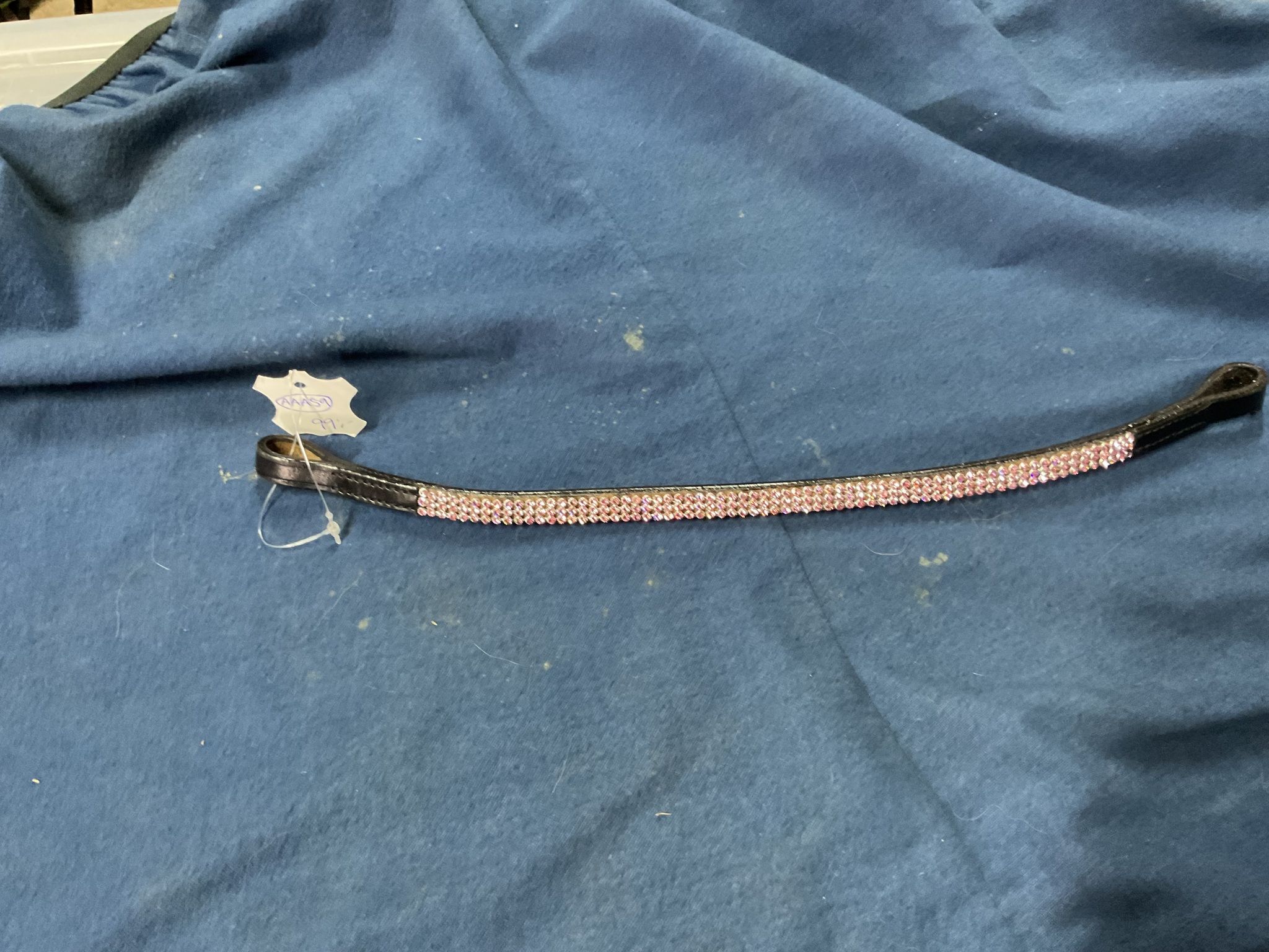 Pannband svart med rosa bling, p,nytt