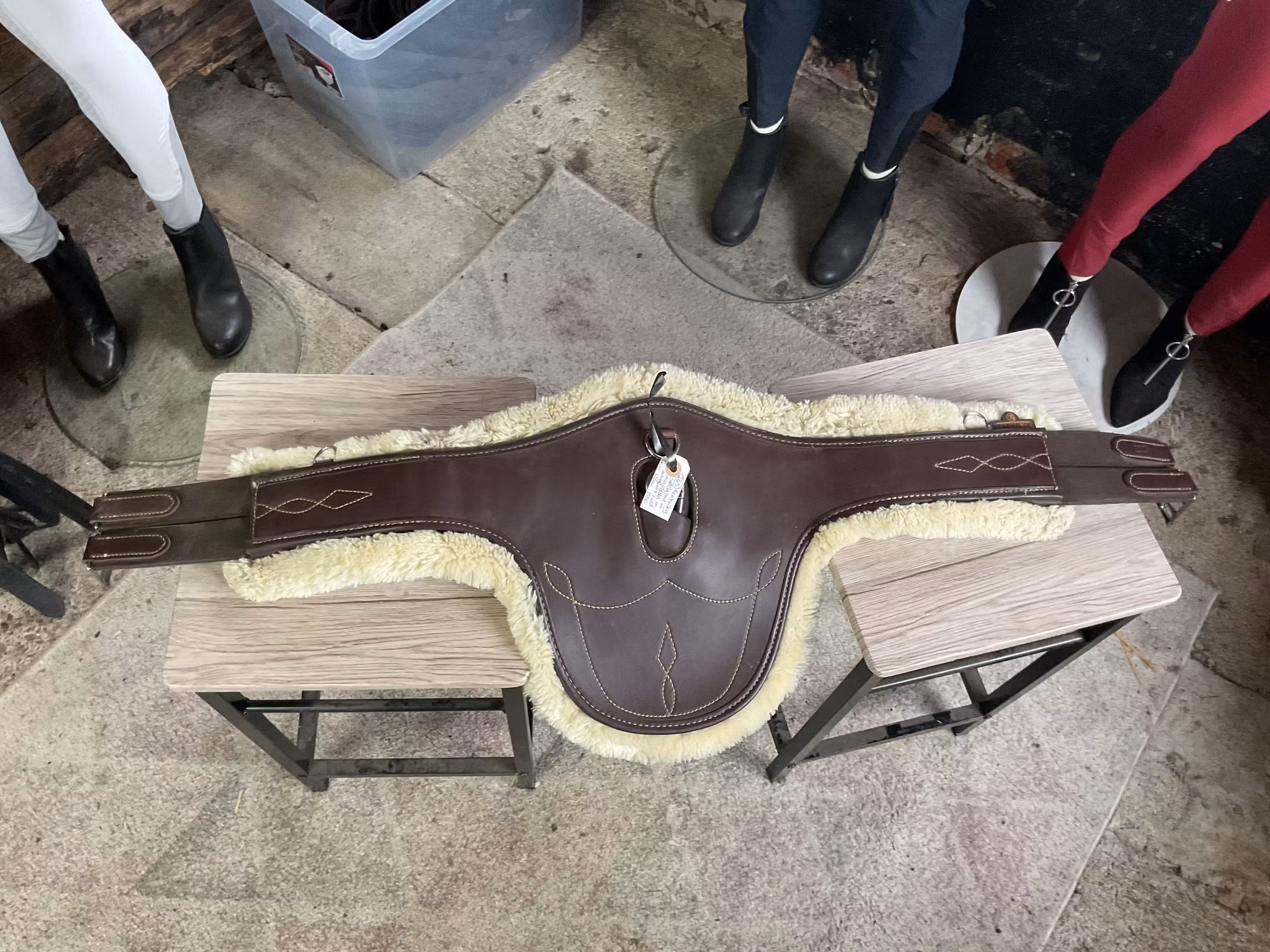 Kentucky sadelgjord med magplatta,avtagbart ludd,brun, 120 cm