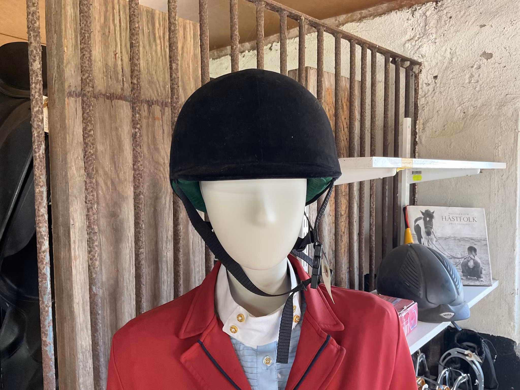 Belstar ridhjälm,svart,stl 58