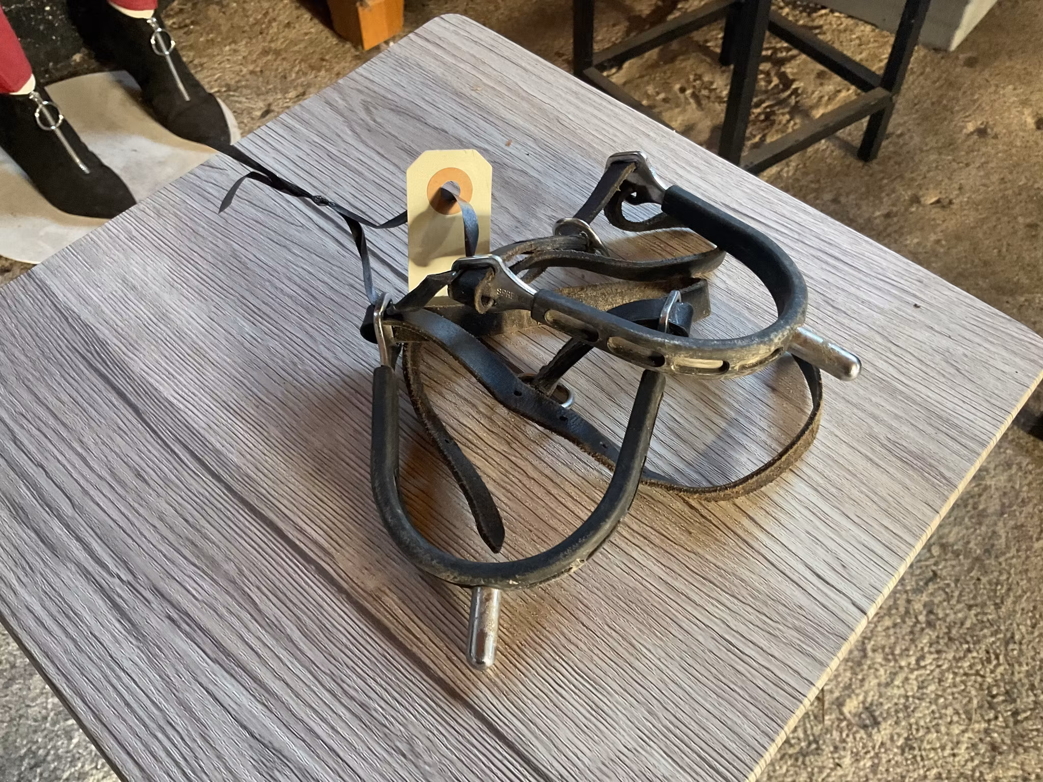 Sprenger,Sporrar med läderrem,gummiskydd,25 mm