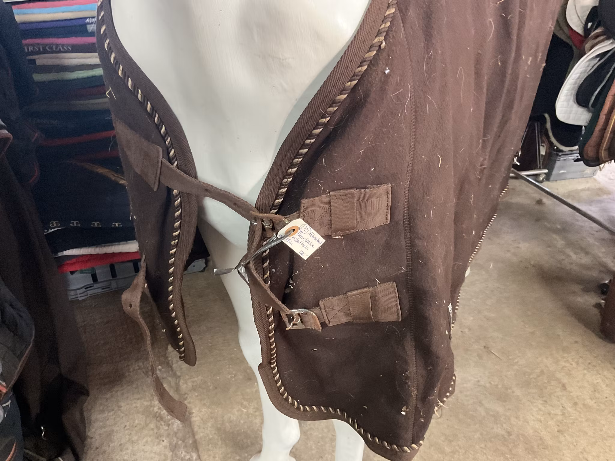 Fahrenheit fleecetäcke med fast hals,brunt, 135 cm