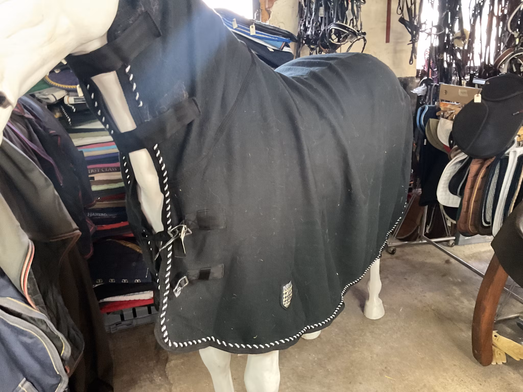 Fahrenheit fleecetäcke med fast hals,svart,135 cm