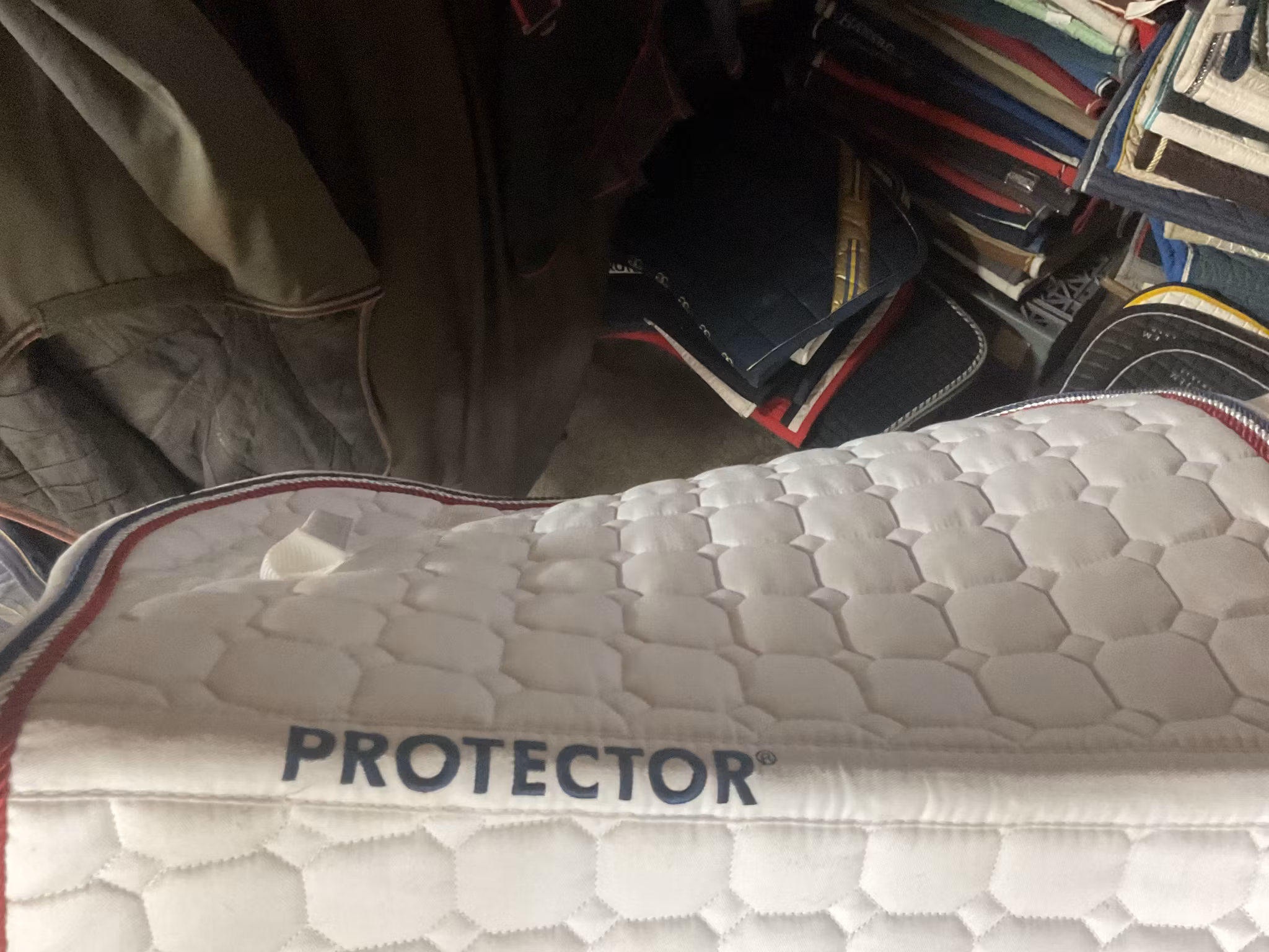 Protector schabrak,vitt,f,hopp