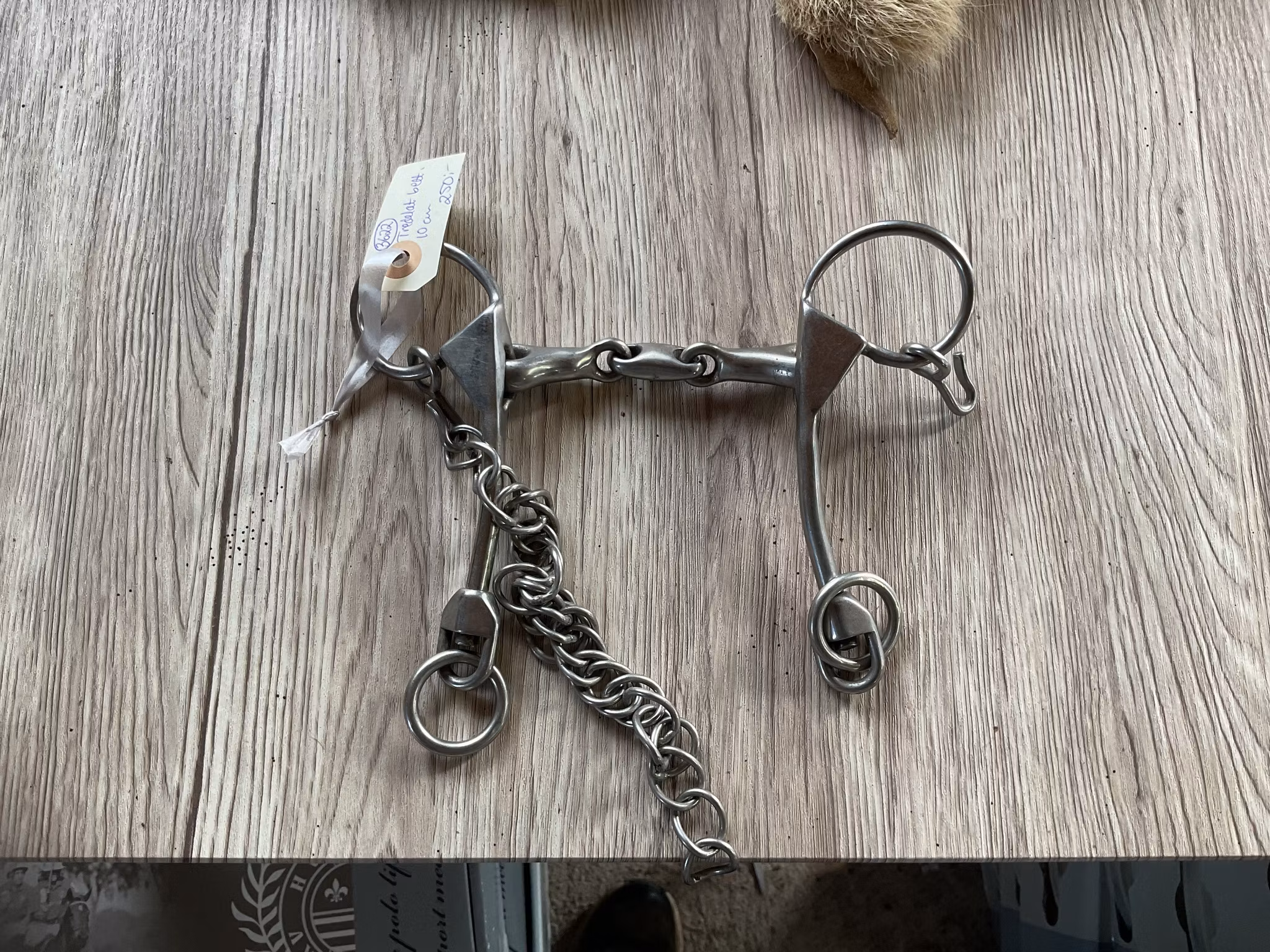 Tredelat bett med skänklar,10 cm