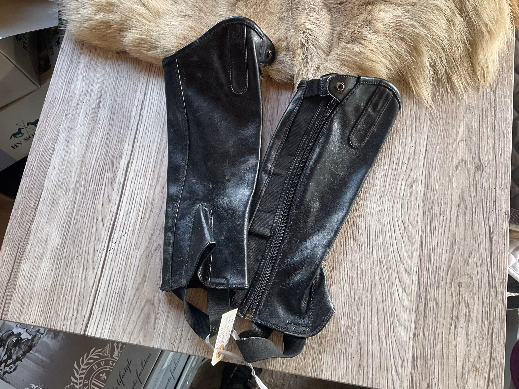 CRW shortchaps,läder,svarta, 8-10 år
