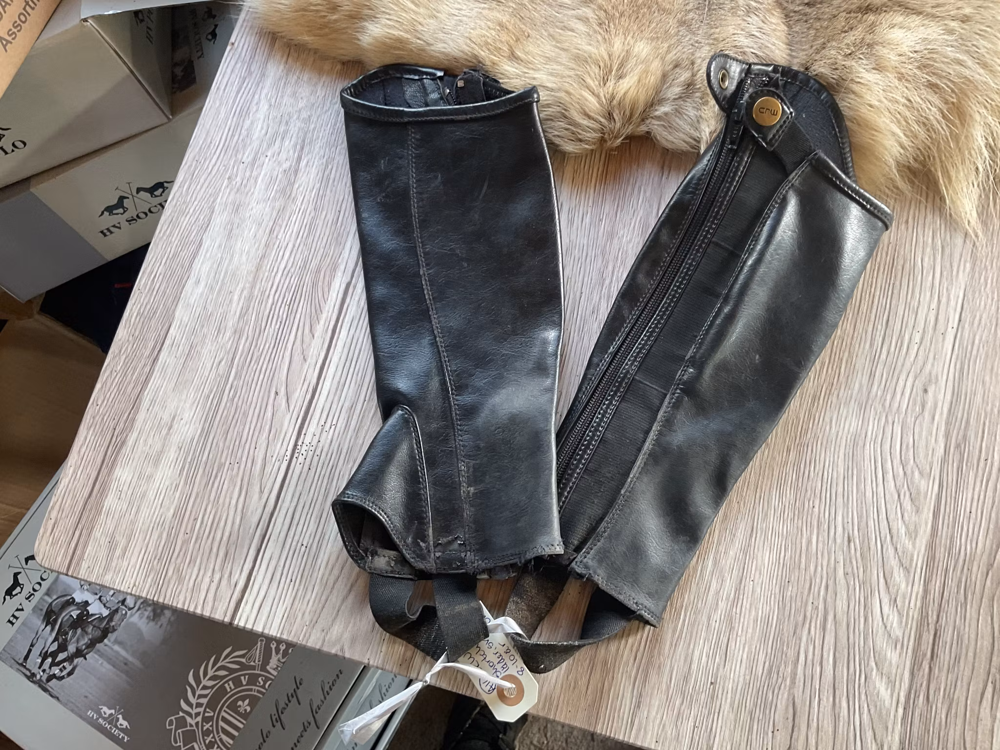 CRW shortchaps,läder,svarta, 8-10 år