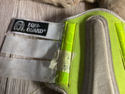 Equiguard benskydd med reflex,m