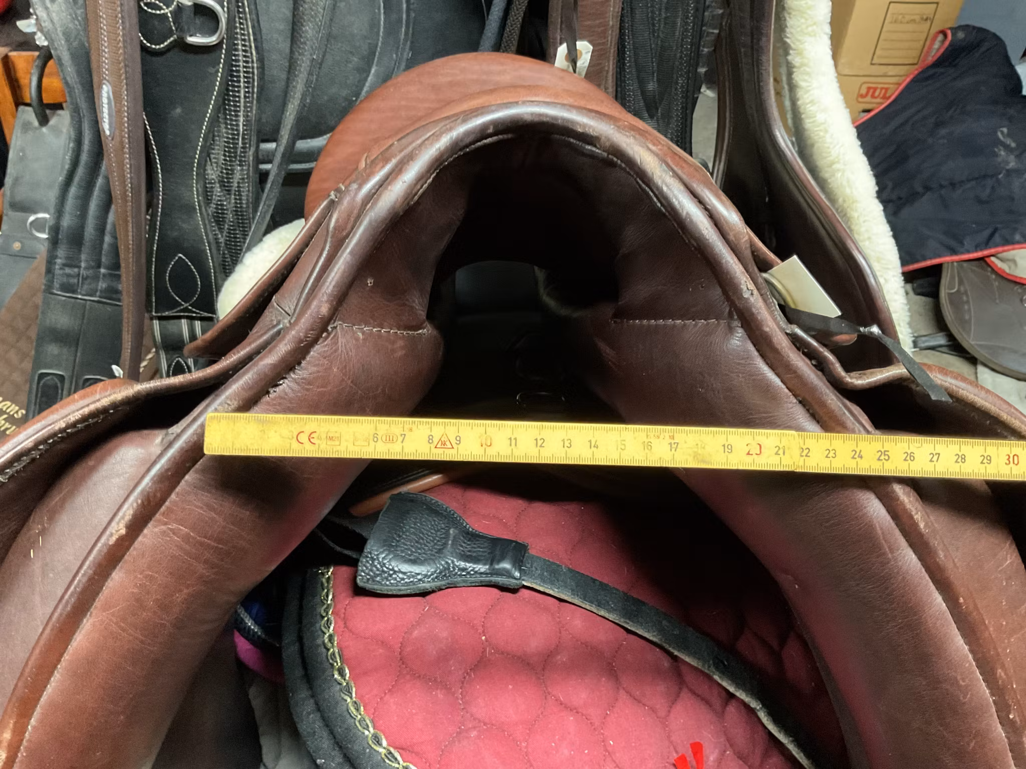 Rr1,santa cruz, dressyrsadel, 18”, brun