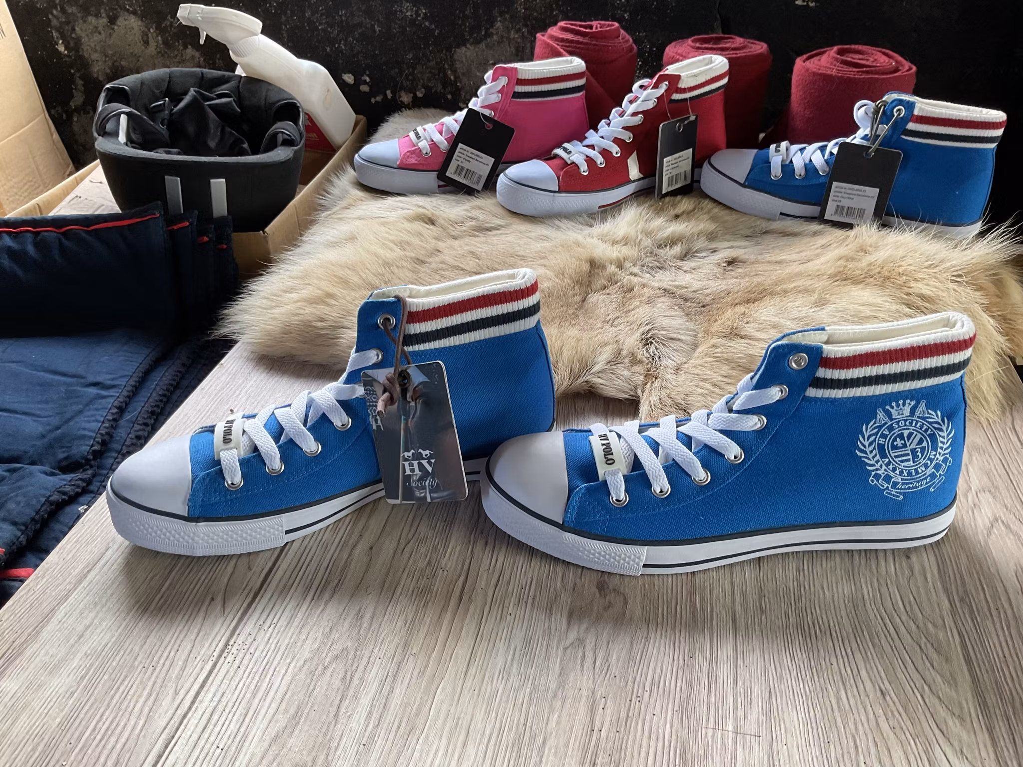 Hv polo sneakers skor,blåa,stl 41,nya