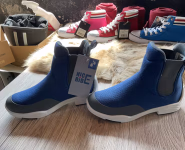 Nice ride skor,blåa,stl 33,nya