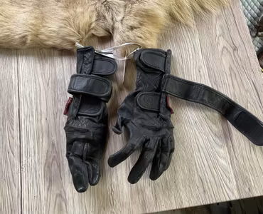 Perfect sit of sweden,”perfect hand”, svarta,vantar,stl s/8