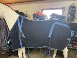 Täcke ,ett hål,135 cm