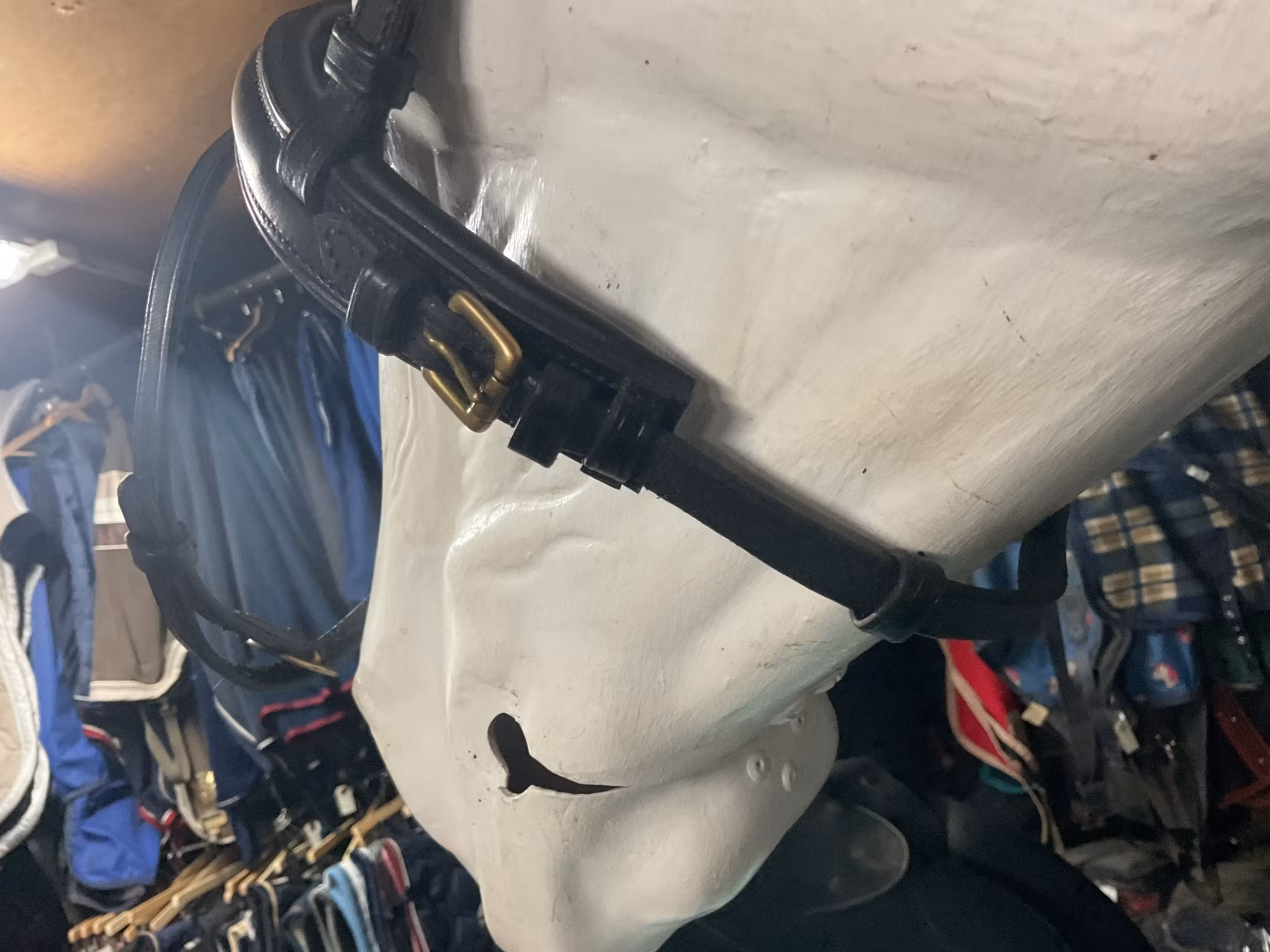 Nosgrimma,svart,p,ny