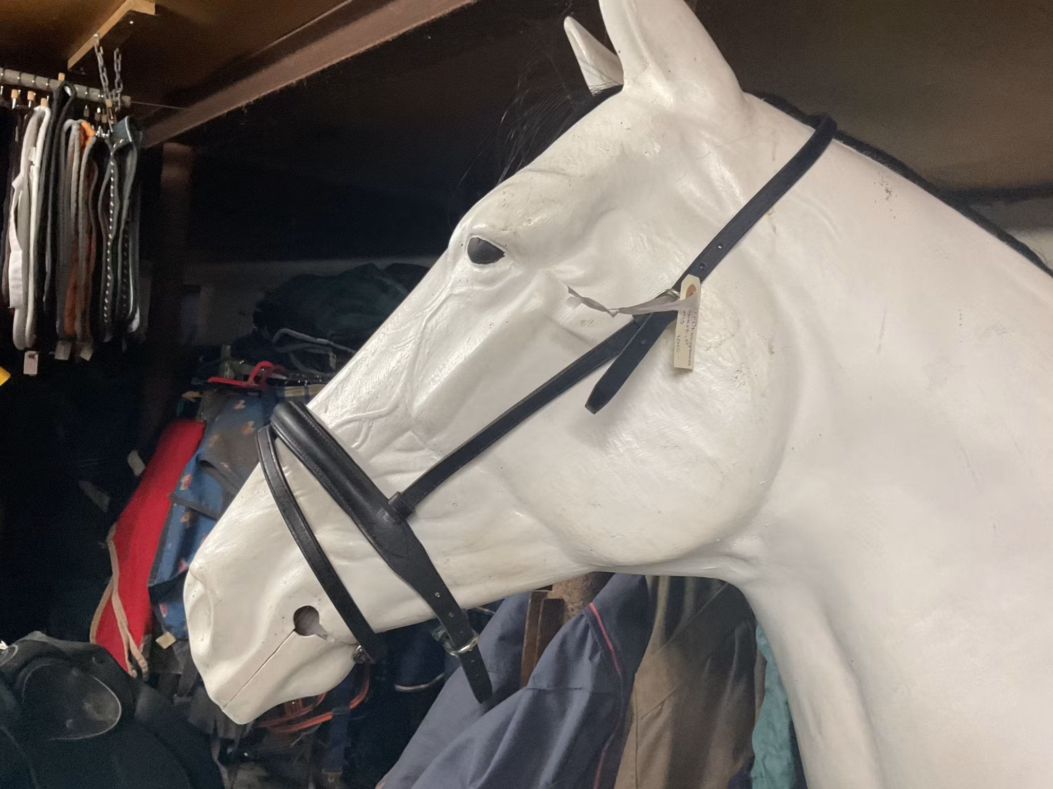 Nosgrimma,svart,p,ny